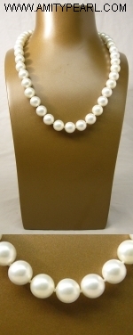 Shell Pearl Necklace.JPG